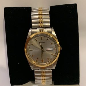 Pulsar large watch silver and gold brand new
